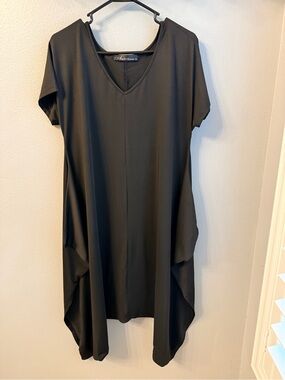 Auxo Collection Black Handkerchief Hem Romper XL Flowy Stretch